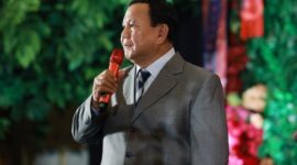 Menteri Pertahanan Prabowo Subianto menghadiri acara pernikahan Fritz Hutapea, putra Hotman Paris Hutapea dengan Chen Giovanis (Dok. Tim Media Prabowo Subianto)