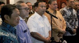 Ketua Umum Partai Gerindra mengumumkan nama Gibran Rakabuming Raka menjadi cawapres yang akan mendampinginya di Pilpres 2024