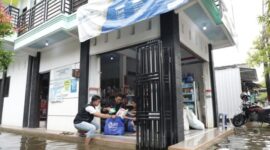 CSR BRI Peduli bergerak cepat melakukan penyaluran bantuan bagi warga terdampak bencana banjir di tanah air, seperti yang melanda Kabupaten Demak dan Kudus, Jawa Tengah. (Dok. BRI)