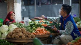 BRI terus mendorong pelaku UMKM dengan produk kredit atau pinjaman ultra mikro bernama KECE (Kredit Cepat) yang dapat diakses masyarakat melalui AgenBRILink yang menjadi mitra UMi. (Dok. BRI)