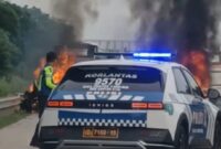 Kecelakaan Lalu Lintas yang Tewaskan 12 Orang Penumpang Grand Max di  Jakarta - Cikampek. (Tiktok.com/@dayurosi90)