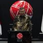 Direktur Utama SOLA, Mochamad Bhadaiwi pada saat eremoni pencatatan perdana saham SOLA di Gedung Bursa Efek Indonesia (BEI) Jakarta, Rabu (8/5/2024). 