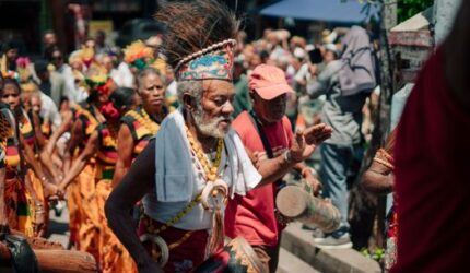 Pesona Abadi Dayak Kenyah: Harmoni Tradisi di Jantung Kalimantan