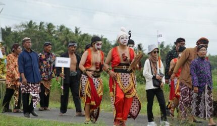 Mengunjungi Pesta Erau: Tradisi Kutai Kartanegara yang Memukau Dunia