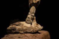 Salah satu Prasasti Yupa yang menjadi bukti keberadaan Kerajaan Kutai Martadipura, kerajaan Hindu tertua di Indonesia, ditemukan di Muara Kaman, Kalimantan Timur, mengungkap detail kehidupan dan kemakmuran pada masa Raja Mulawarman.